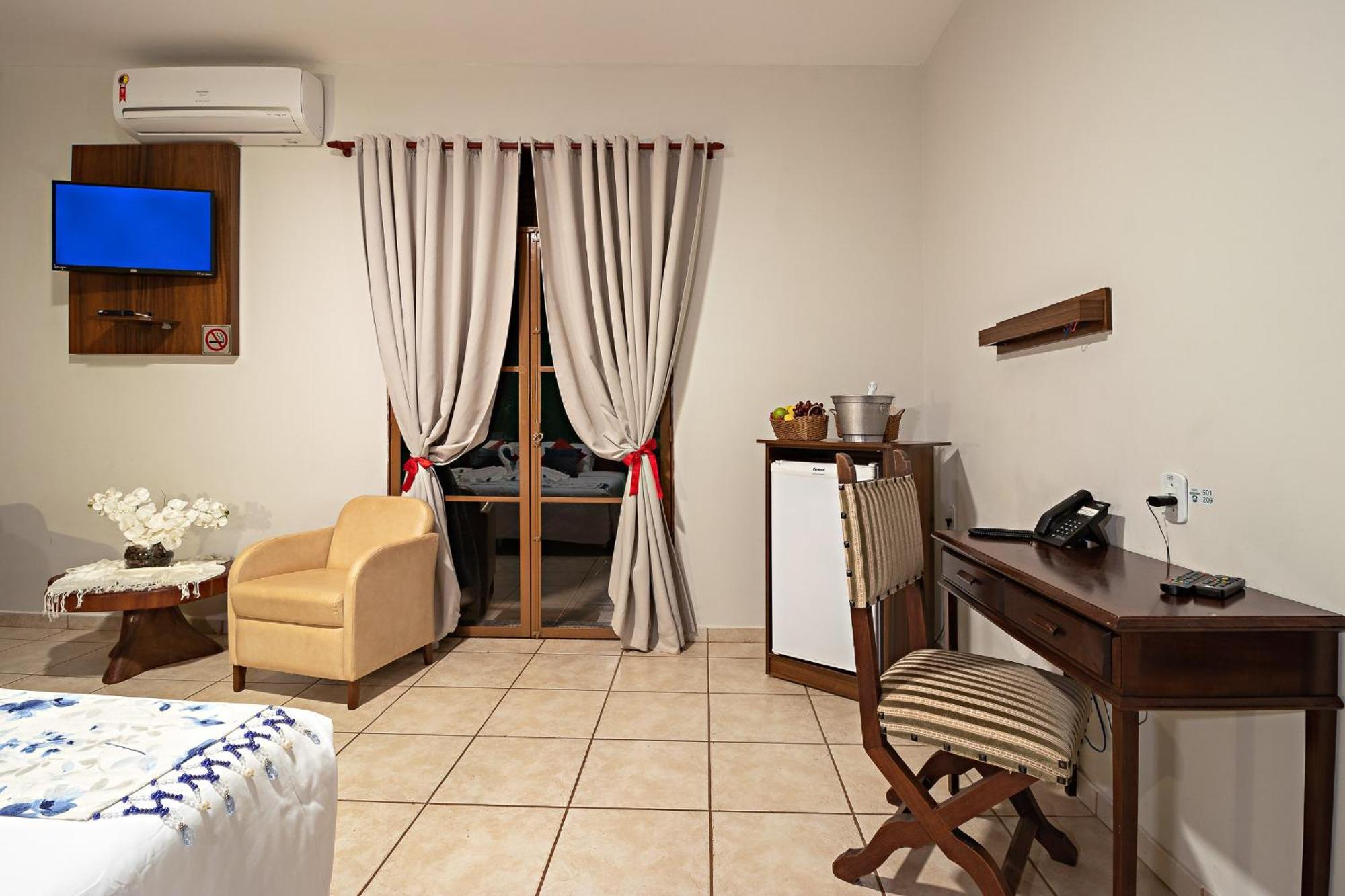 Santa Eliza Eco Resort Ribeirao Bonito Номер фото